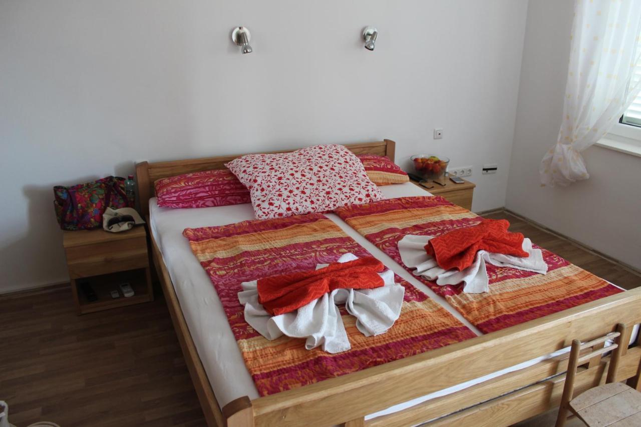 Apartment Mladen Biograd Na Moru Exterior foto