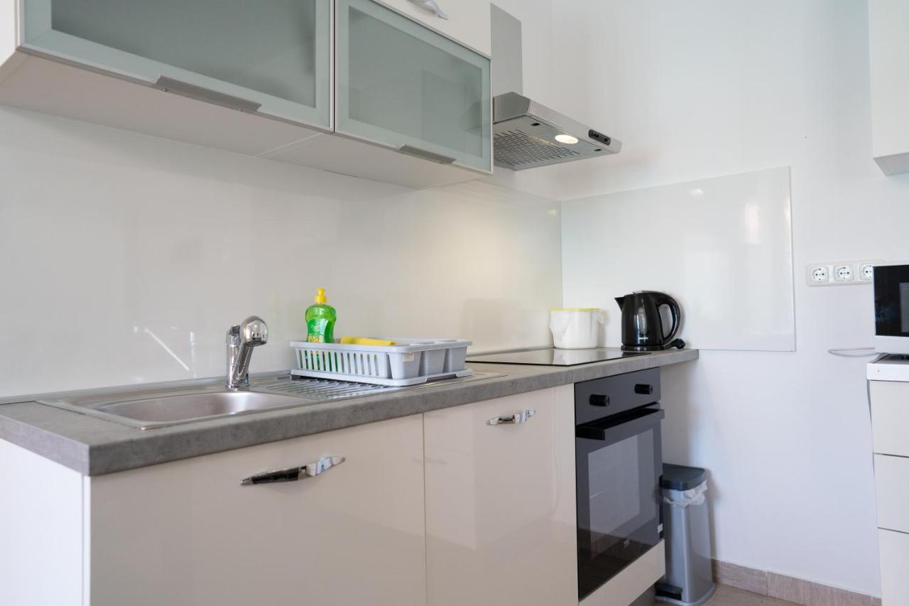Apartment Mladen Biograd Na Moru Exterior foto