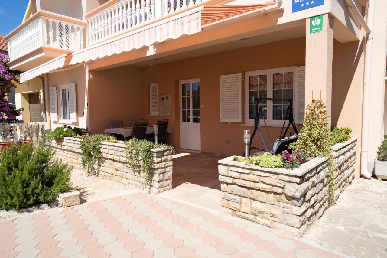 Apartment Mladen Biograd Na Moru Exterior foto